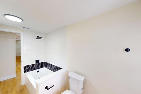 House in Tampa, Florida 3 bedrooms, 158.96 sq.m. № 1776828 - photo 23