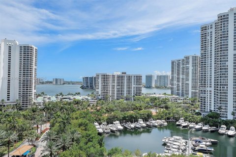 Condo in Aventura, Florida, 2 bedrooms  № 2059720