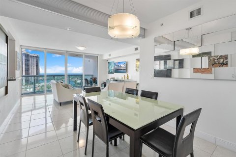 Condo in Aventura, Florida, 2 bedrooms № 2059720 - photo 6