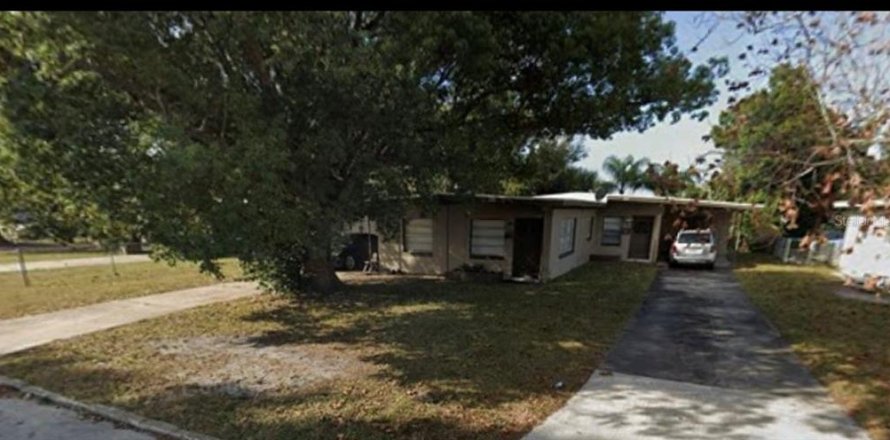 Duplex in Orlando, Florida 8 bedrooms, 280.29 sq.m. № 1820948