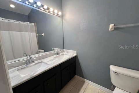 Townhouse in Pinellas Park, Florida 2 bedrooms, 112.41 sq.m. № 1899154 - photo 15