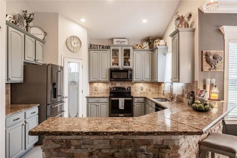House in Mulberry, Florida 3 bedrooms, 232.63 sq.m. № 2220386 - photo 6
