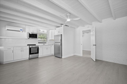 Apartment in Ocean Ridge, Florida 2 bedrooms, 65.03 sq.m. № 2365190