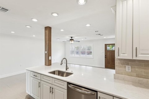 Casa en alquiler en Largo, Florida, 3 dormitorios, 159.79 m2 № 1825233 - foto 10