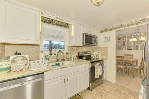 Villa ou maison à vendre à North Port, Floride: 2 chambres, 133.78 m2 № 1680567 - photo 12