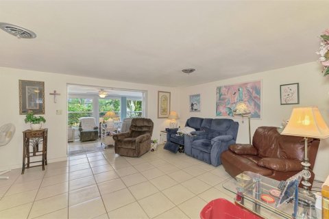 Villa ou maison à vendre à North Port, Floride: 2 chambres, 133.78 m2 № 1680567 - photo 4