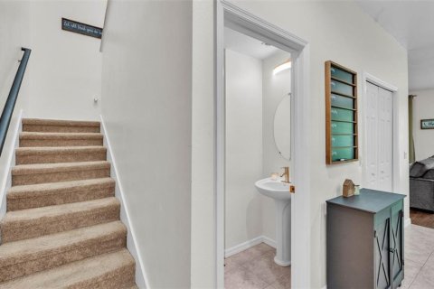 Townhouse in Lakeland, Florida 3 bedrooms, 180.69 sq.m. № 1789447 - photo 19