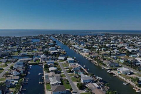 Land in Hernando Beach, Florida № 2379666 - photo 4