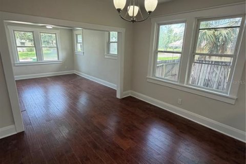 Villa ou maison à louer à Tampa, Floride: 3 chambres, 109.25 m2 № 2096983 - photo 4
