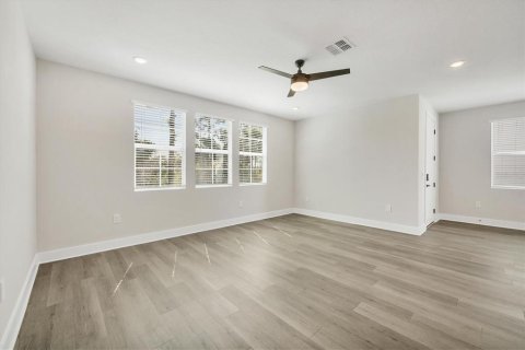 Villa ou maison à louer à Venice, Floride: 4 chambres, 207.17 m2 № 1656829 - photo 4