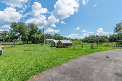 Casa en venta en Brooksville, Florida, 6 dormitorios, 653.66 m2 № 2232326 - foto 29