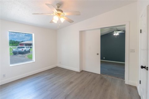 Casa en venta en Brooksville, Florida, 6 dormitorios, 653.66 m2 № 2232326 - foto 18