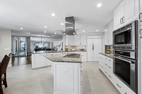 Condo in Longboat Key, Florida, 3 bedrooms  № 1549262 - photo 18