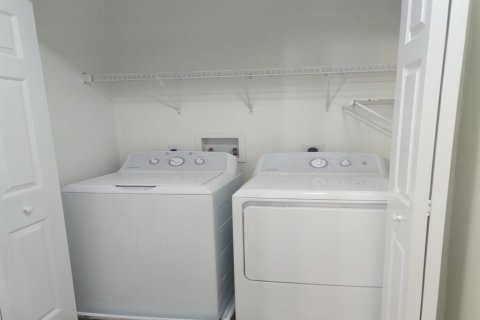 Townhouse in Valrico, Florida 3 bedrooms, 130.81 sq.m. № 2394445 - photo 22