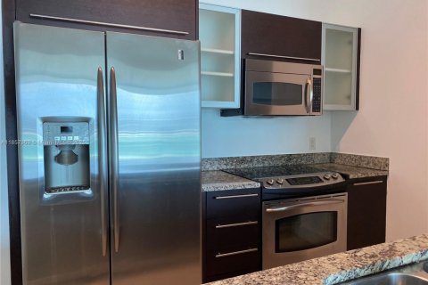 Copropriété à louer à Miami, Floride: 2 chambres, 102.29 m2 № 1882373 - photo 9