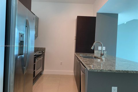 Copropriété à louer à Miami, Floride: 2 chambres, 102.29 m2 № 1882373 - photo 8