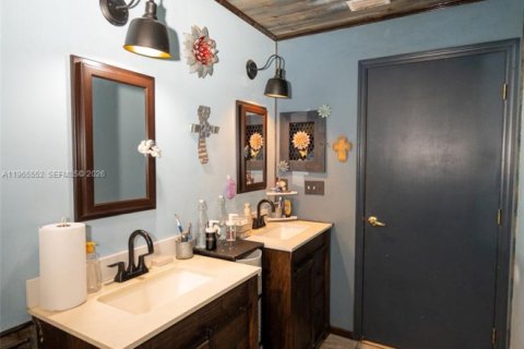 Casa en venta en Saint Cloud, Florida, 4 dormitorios № 2027350 - foto 16