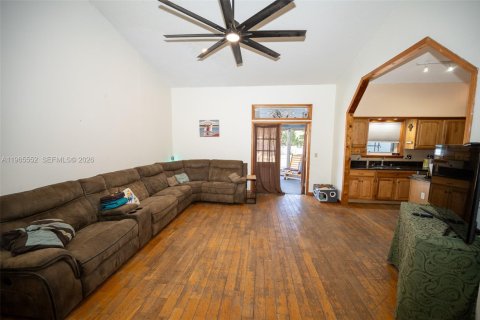 Casa en venta en Saint Cloud, Florida, 4 dormitorios № 2027350 - foto 25