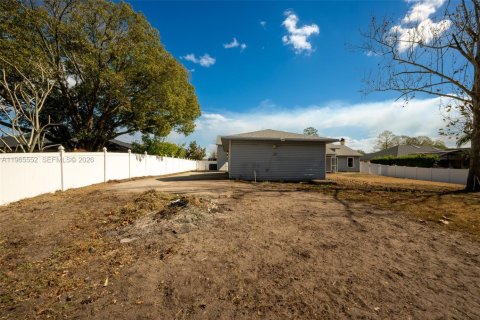 Casa en venta en Saint Cloud, Florida, 4 dormitorios № 2027350 - foto 30