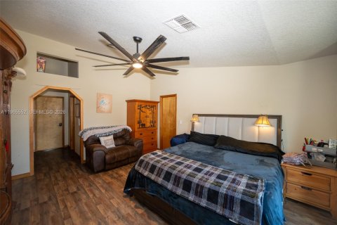 Casa en venta en Saint Cloud, Florida, 4 dormitorios № 2027350 - foto 18