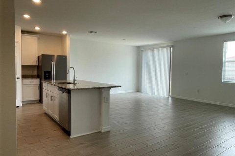 Casa en alquiler en Davenport, Florida, 4 dormitorios, 185.53 m2 № 1858427 - foto 8