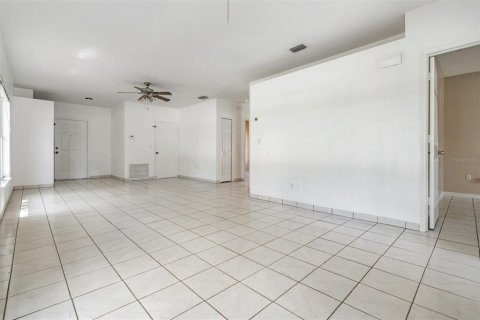 House in Tampa, Florida 3 bedrooms, 116.5 sq.m. № 1786690 - photo 21