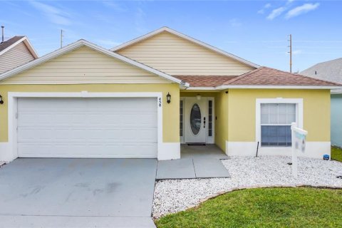 House in Davenport, Florida 4 bedrooms, 151.9 sq.m. № 1569201 - photo 3