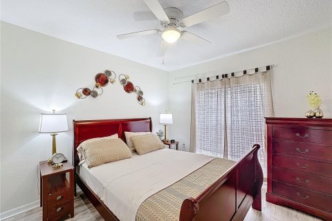 House in Davenport, Florida 4 bedrooms, 151.9 sq.m. № 1569201 - photo 22