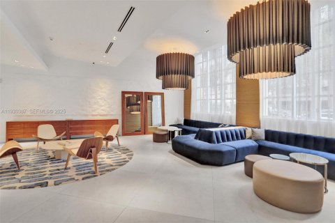 Copropriété à vendre à Miami, Floride: 1 chambre, 70.7 m2 № 1989186 - photo 29