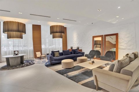 Copropriété à vendre à Miami, Floride: 1 chambre, 70.7 m2 № 1989186 - photo 30