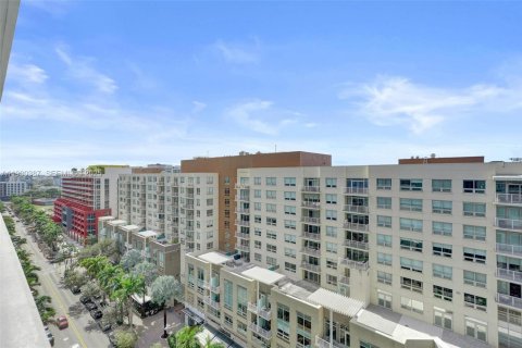 Copropriété à vendre à Miami, Floride: 1 chambre, 70.7 m2 № 1989186 - photo 15