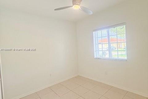 Villa ou maison à louer à Miami, Floride: 3 chambres, 109.81 m2 № 1941195 - photo 3