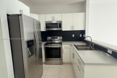 Villa ou maison à louer à Miami, Floride: 3 chambres, 109.81 m2 № 1941195 - photo 19