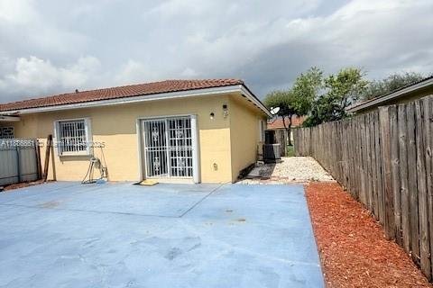 Villa ou maison à louer à Miami, Floride: 3 chambres, 109.81 m2 № 1941195 - photo 22