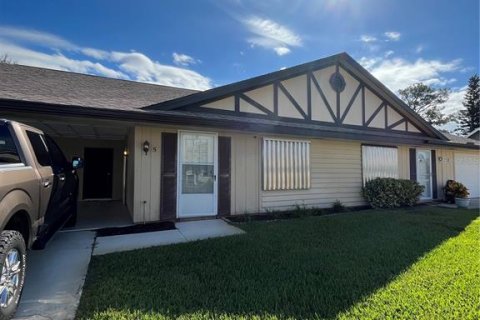 Appartement à louer à New Smyrna Beach, Floride: 2 chambres, 95.88 m2 № 1777231 - photo 1