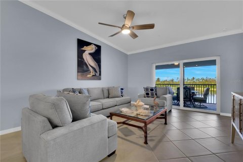 Condo in Punta Gorda, Florida, 2 bedrooms № 2212609 - photo 9