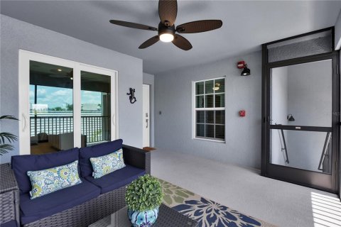 Condo in Punta Gorda, Florida, 2 bedrooms № 2212609 - photo 6