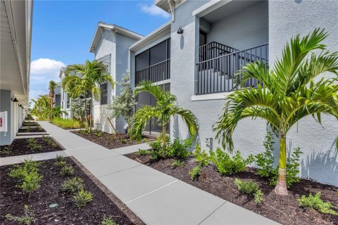 Condo in Punta Gorda, Florida, 2 bedrooms № 2212609 - photo 3