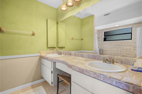 Villa ou maison à vendre à Plant City, Floride: 3 chambres, 156.82 m2 № 2418850 - photo 16