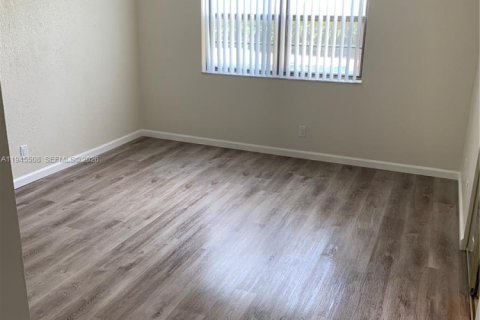 Снять в аренду кондоминиум в Бока-Ратон, Флорида 2 спальни, 90.95м2, № 2001988 - фото 13