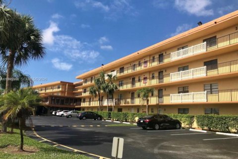 Condo in Boca Raton, Florida, 2 bedrooms  № 2001988