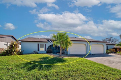 Condominio en venta en Englewood, Florida, 2 dormitorios, 114.55 m2 № 1685269 - foto 1