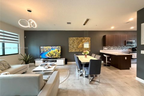 Townhouse in URBANA in Doral, Florida 3 bedrooms, 259.1 sq.m. № 1989808 - photo 3