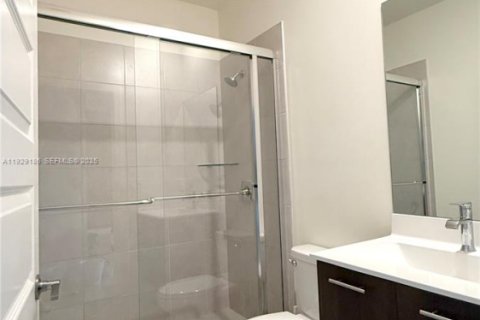 Townhouse in URBANA in Doral, Florida 3 bedrooms, 259.1 sq.m. № 1989808 - photo 26