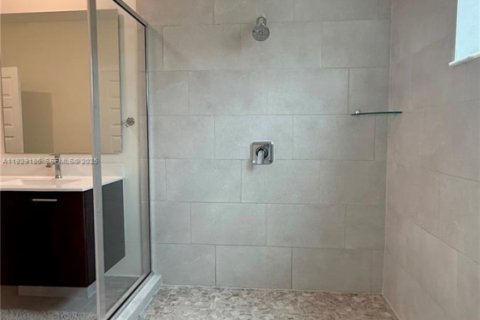 Townhouse in URBANA in Doral, Florida 3 bedrooms, 259.1 sq.m. № 1989808 - photo 28