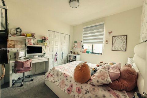 Townhouse in URBANA in Doral, Florida 3 bedrooms, 259.1 sq.m. № 1989808 - photo 30