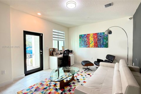 Townhouse in URBANA in Doral, Florida 3 bedrooms, 259.1 sq.m. № 1989808 - photo 2