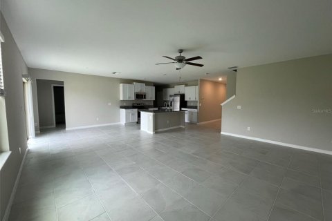 Casa en alquiler en Wesley Chapel, Florida, 6 dormitorios, 287.25 m2 № 2410270 - foto 4