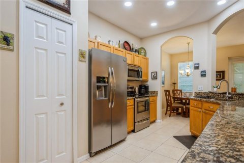 Townhouse in Lakewood Ranch, Florida 2 bedrooms, 157.1 sq.m. № 1852965 - photo 7