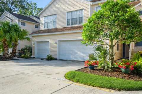 Townhouse in Lakewood Ranch, Florida 2 bedrooms, 157.1 sq.m. № 1852965 - photo 1